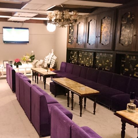 ラウンジなづき｜店内